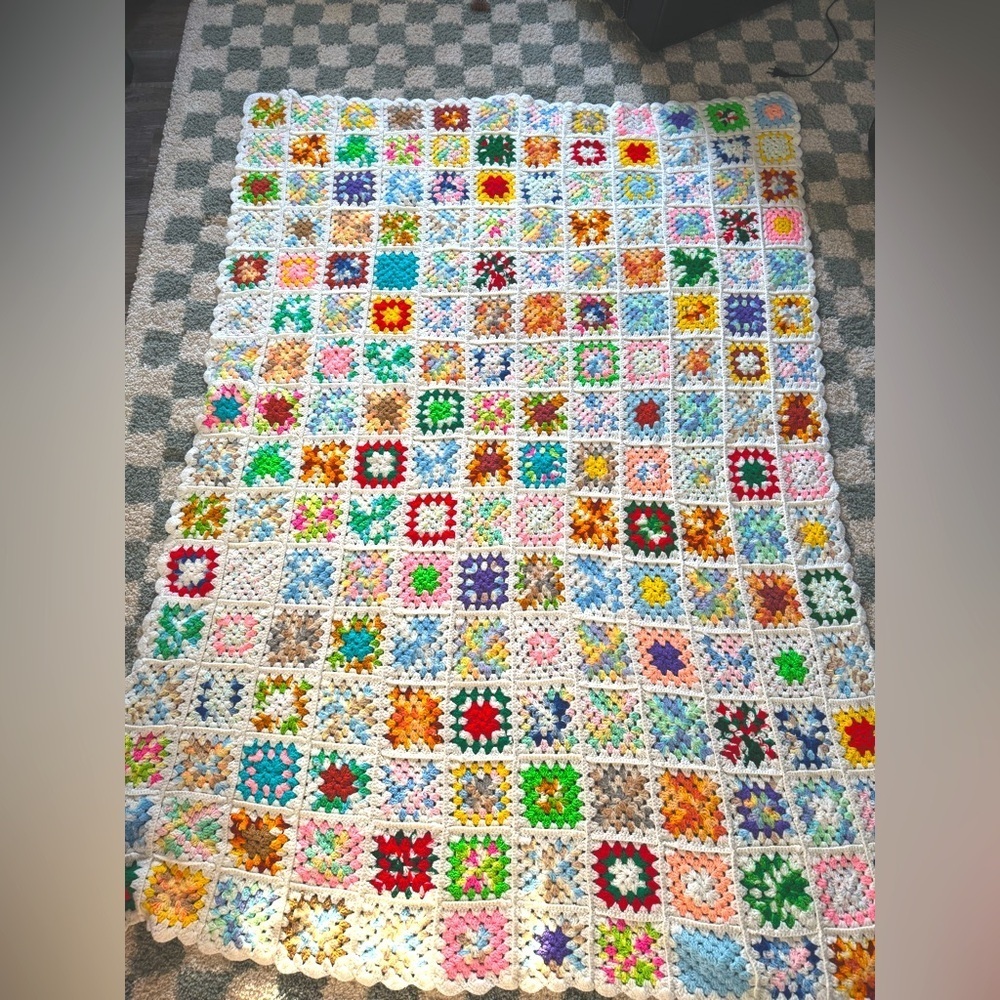 VTG Granny Square Blanket Afghan Crochet Hand Made Patchwork Multi Color Beige